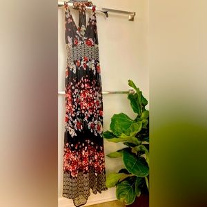 Tie neck - Deep V - Low back